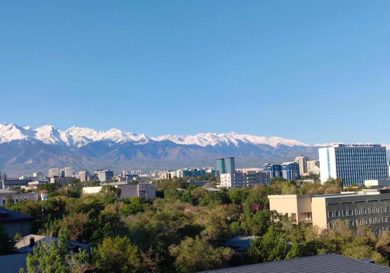 Студия В Центре Города, В «Золотом Квадрате» Almaty Exterior photo